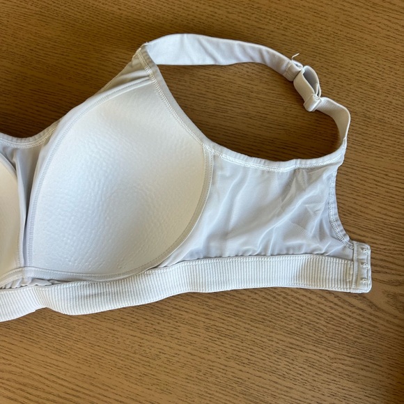 Calia 32D Sports Bra - Picture 4 of 6
